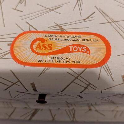 Vintage New England Cass Toys 1950s Metal Doll Trunk Case (B)