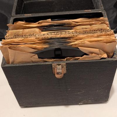 Decca Columbia 78 RPM 1940's Records & Carrying Case (B)