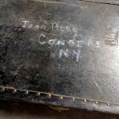 Vintage Storage Trunk (B)
