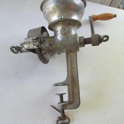 Vintage Meat Grinder (G)