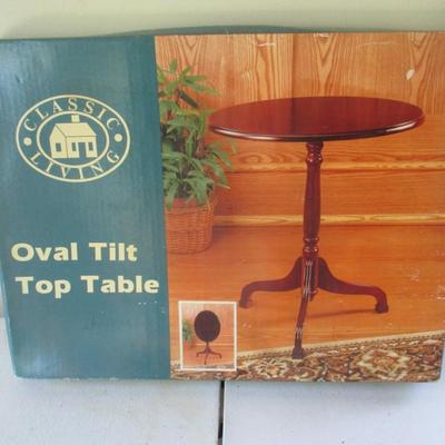 Classic Living Oval Tilt Top Table (G)