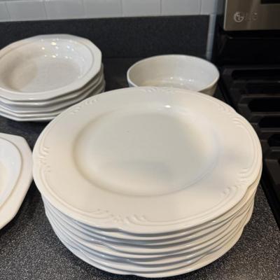 Pfaltzgraff set of dishes, bowls, platters and more!