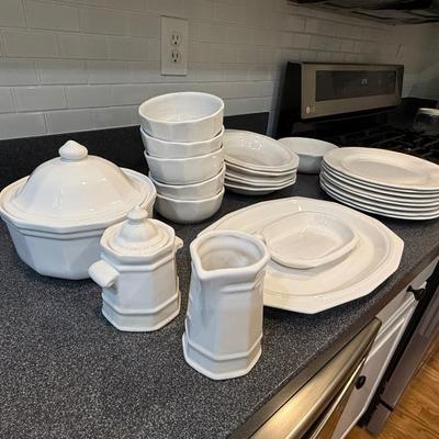 Pfaltzgraff set of dishes, bowls, platters and more!