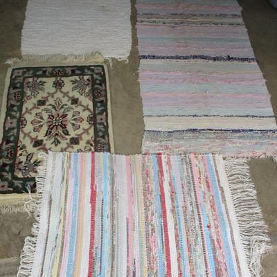Vintage Mats & Runners (G)