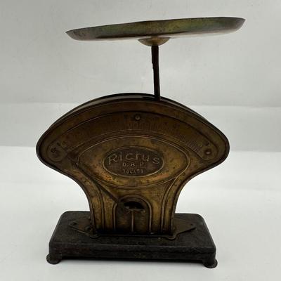 Exquisite antique German scale Rictus Art Deco Jakob Maul 1920 Brass Scale