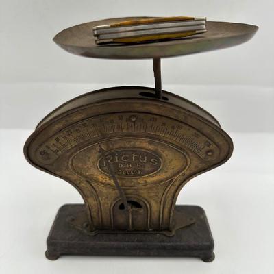 Exquisite antique German scale Rictus Art Deco Jakob Maul 1920 Brass Scale