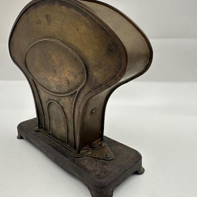Exquisite antique German scale Rictus Art Deco Jakob Maul 1920 Brass Scale