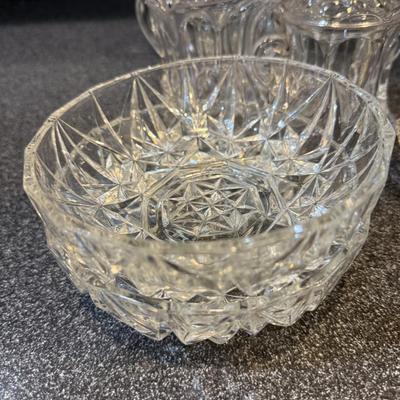 Gorgeous crystal collection including bowls and sugar/creamer