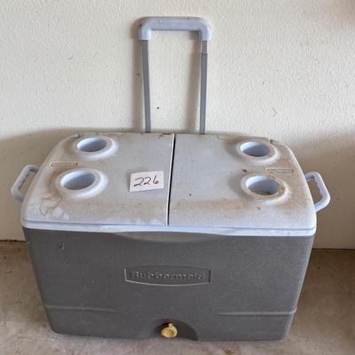 Rubbermaid Cooler