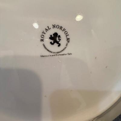 Royal Norfolk plates