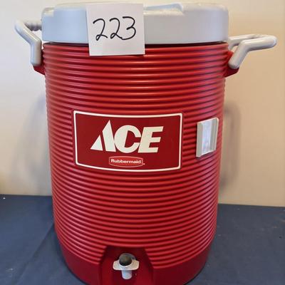 Ace Rubbermaid Cooler