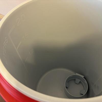 Ace Rubbermaid Cooler