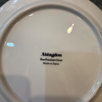 8 Abingdon plates