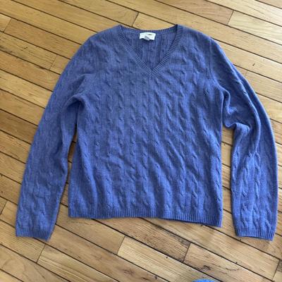 Collection of Women’s Shoes and Accessories - Shoe Size 8-9W (B2-DZ)