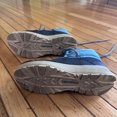 Collection of Women’s Shoes and Accessories - Shoe Size 8-9W (B2-DZ)