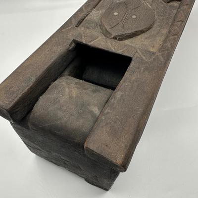 Sale Photo Thumbnail #372: Indonesian carved pestel box