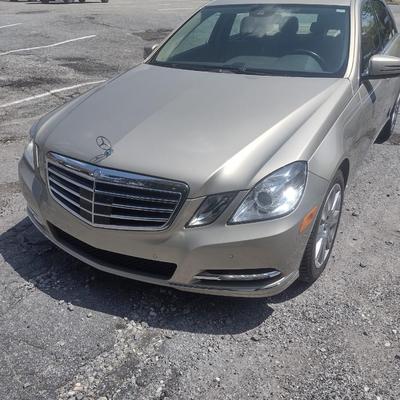 2012 Mercedes E350 Gas Powered Four-Door Sedan 78,990 Miles