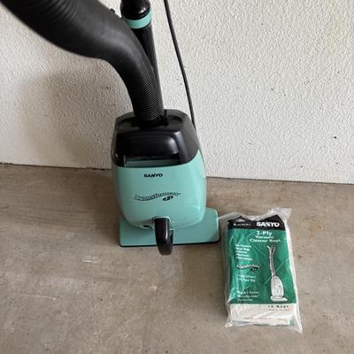 Sanyo Transformax Vacuum