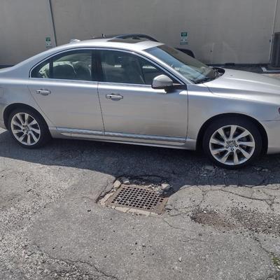 Sale Photo Thumbnail #77: 2015 Volvo S80 T4 AWD Four-Door Sedan.   No warranties or guarantees.  As is where it sits.  Cash, cashier's check, or wire transfer only for payment.  No exceptions.  No open titles will leave the premises.