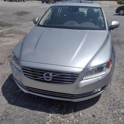2015 Volvo S80 T6 AWD Four-Door Sedan 90,324 Miles with 4 New Michelin Tires
