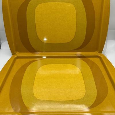 Vintage 1970s TV Trays - Set of 4