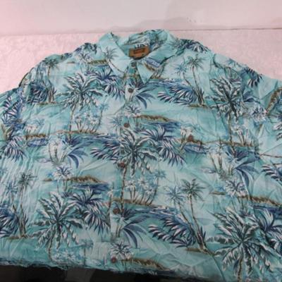 2 New men's short-sleeved Hawaiian shirts, size 4XL