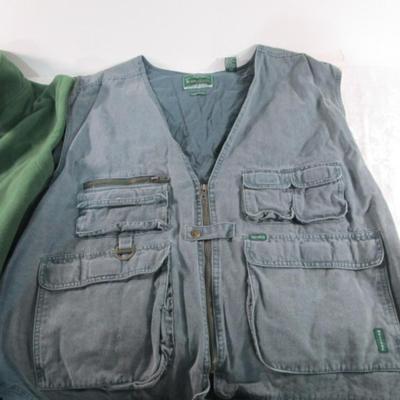 2 men's vests, size 4XL