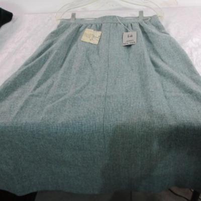 Vintage Jones of NY skirt, new with tags, labeled size 14
