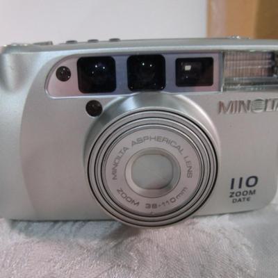 Minolta 110 zoom date film camera