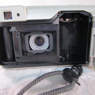 Minolta 110 zoom date film camera