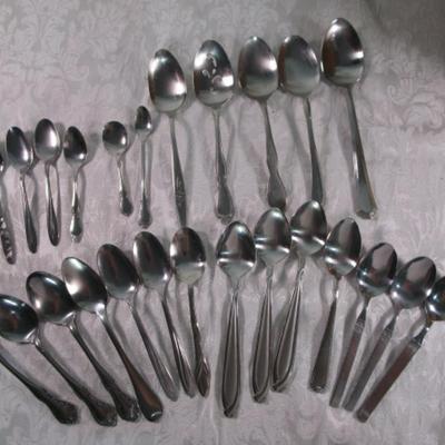 Sale Photo Thumbnail #273: 1 sugar spoon, 1 baby spoon, 5 teaspoons, 5 serving spoons, 14 tablespoons, see pictures