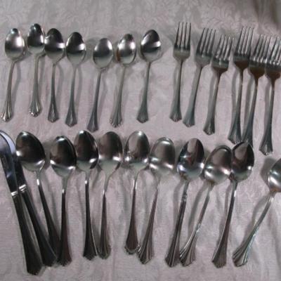 Stainless steel flatware