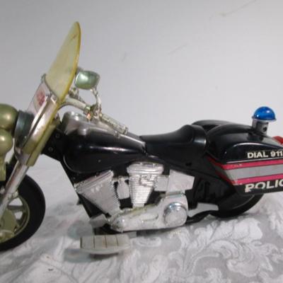 Talking toy police motorcycle, Thomas talking train