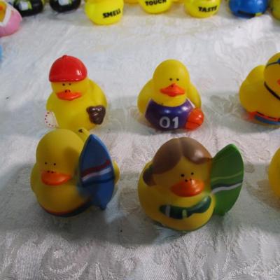 10 sports rubber ducks
