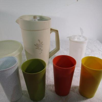 Tupperware containers