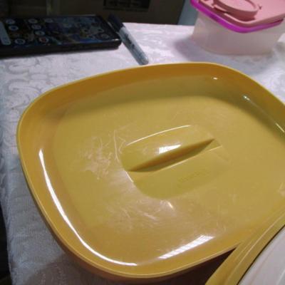 Tupperware containers