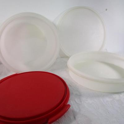 Tupperware cake plate & large round containter