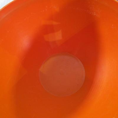 Tupperware containers & lids