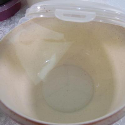 Microwave containers/dishes