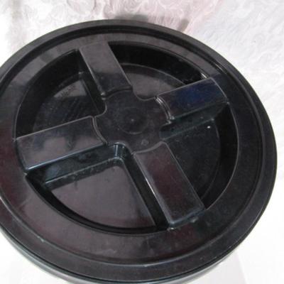 Bucket with Gamma Seal lid