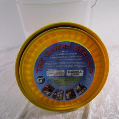 Bucket with Gamma Seal lid