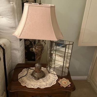 2 Vintage table lamps