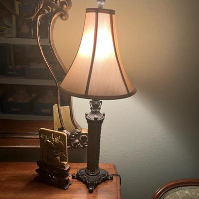 2 Vintage table lamps