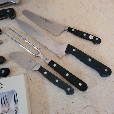 Kitchen Knives by Whustov and More (PB-EL)