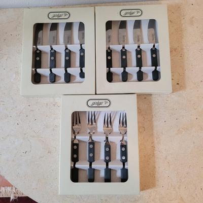 Kitchen Knives by Whustov and More (PB-EL)