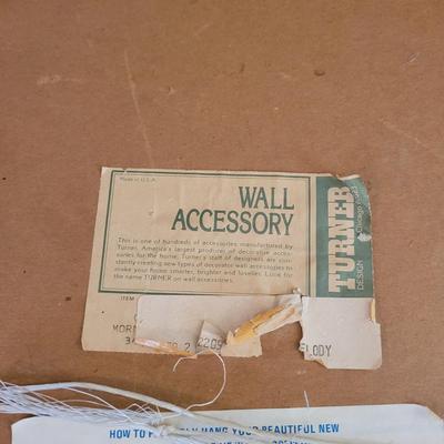 Round Wood Framed Bird Wall Art (PB-EL)