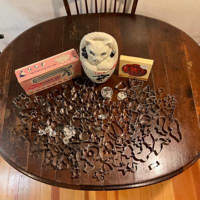 K1236 Every Holiday Cookie Cutter