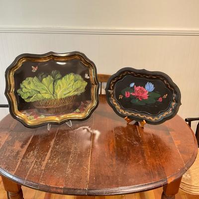 K1238 Hand-painted Serving Platters Lettuce Tray by Ian Logan 1993