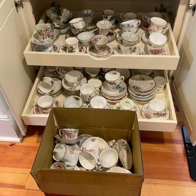 K1239 Very Large Lot of Assorted Tea Cups and Saucers