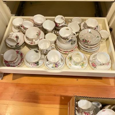 K1239 Very Large Lot of Assorted Tea Cups and Saucers